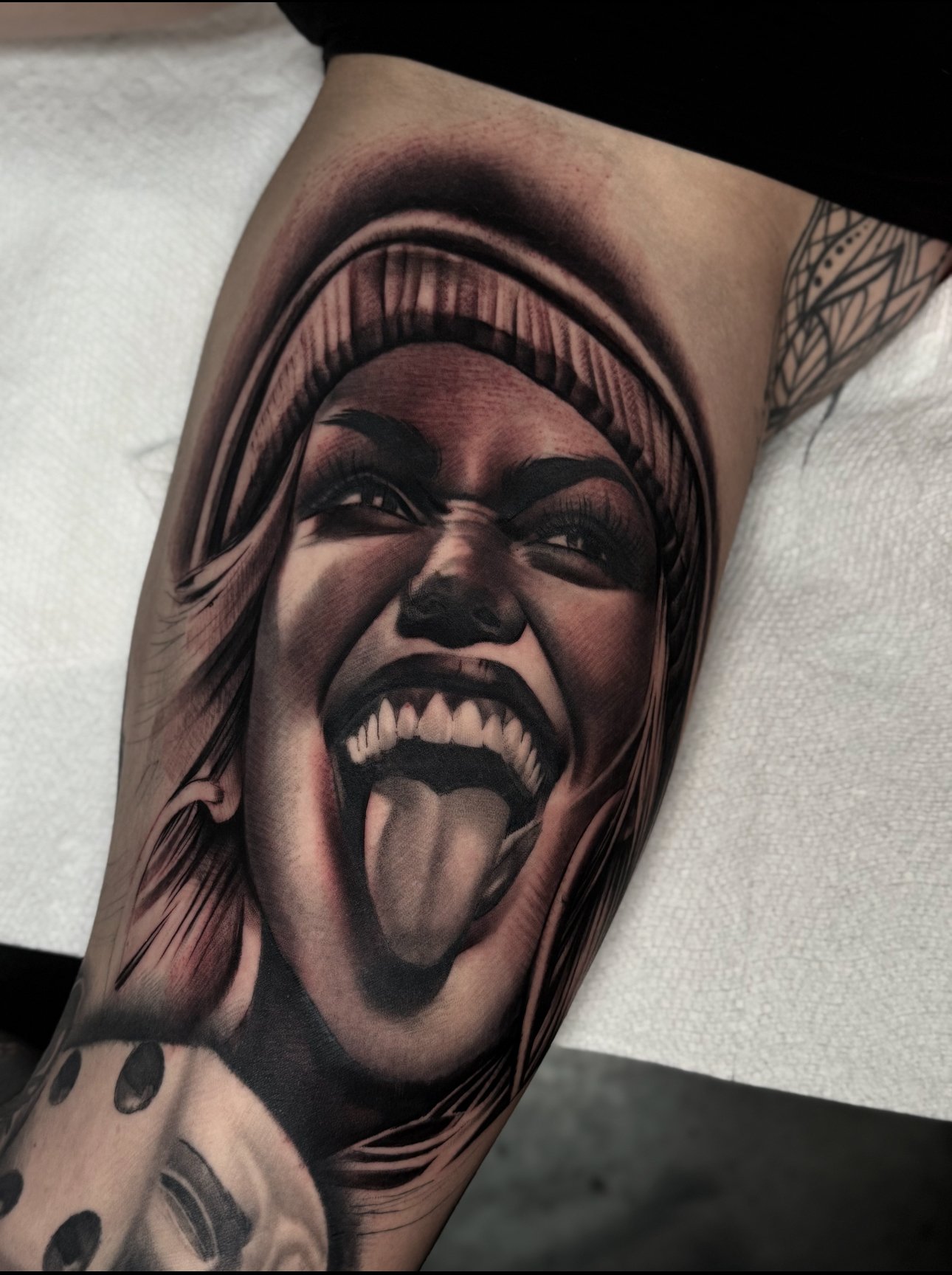 B691F73A-5795-4DFA-8A31-97D2DC084D5B